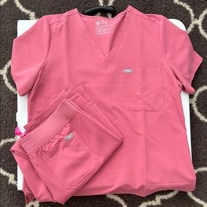 Figs Quartz BCA Scrub Set